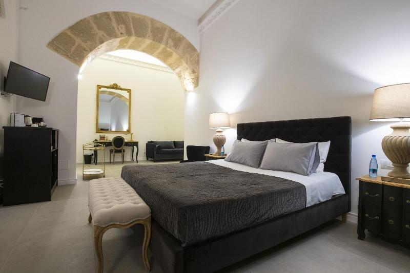 Palazzo Natoli Boutique Hotel 4*